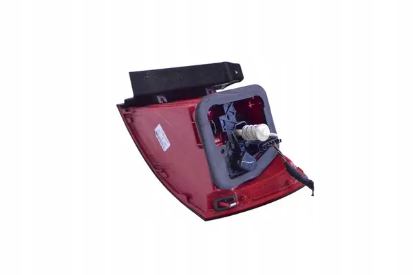 Luz trasera izquierda VW JETTA MK6 5C6945095E image 3