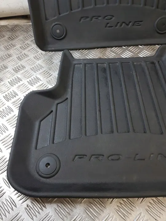 Proline Rubbermatten Set OEM DYWANIKI GUMOWE image 5