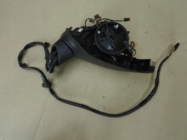 Audi A4 B9 Rechter Spiegel OEM 12PIN UK - Gebruikt image 2