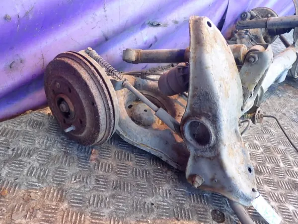 Fiat Cinquecento Seicento Viga Eixo Traseiro OEM Zawada-382529- image 4