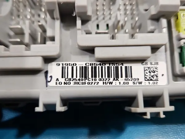 Caixa de fusíveis HYUNDAI i20 II 14-20 OEM 91950-C85540 image 3