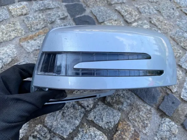 Mercedes 204 E-klass Höger spegelskydd OEM 2129067301 image 6