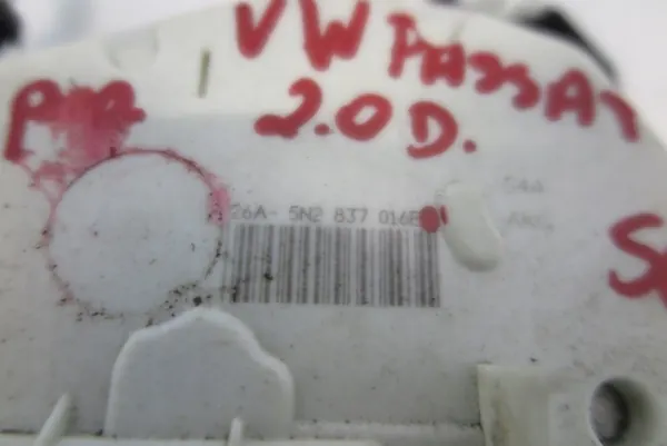 Volkswagen Dörrlås Framsidan Höger 5N2837016E image 4