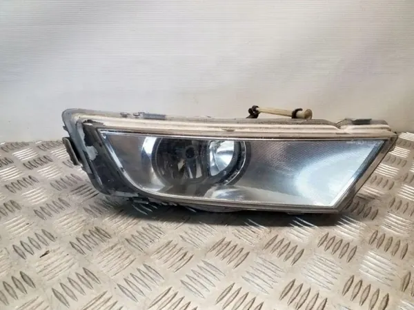 Pare-chocs avant droit Skoda Octavia III 12-16 5E0941700D image 2
