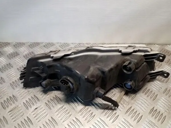 Pare-chocs avant droit Skoda Octavia III 12-16 5E0941700D image 3