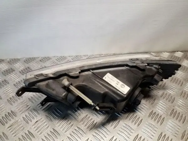 Pare-chocs avant droit Skoda Octavia III 12-16 5E0941700D image 4