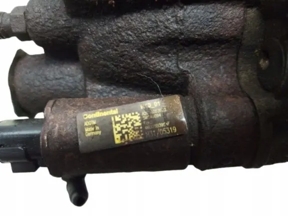 Ford OE 4M5Q9B395AF insprutningspump - Begagnad image 3