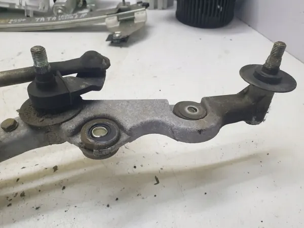 Mecanismo limpiaparabrisas OEM 2871824001 Tata Indica Vista image 4