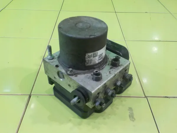 Bomba ABS Citroen OEM 9826051380 3557994 Usada image 4
