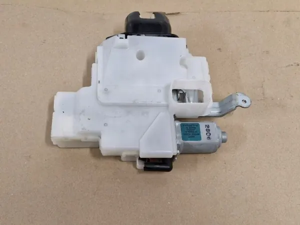 Infiniti FX II Tavaratilan Lukkomoottori OEM 905520-AQ000 image 2