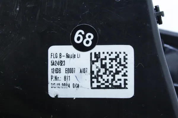 BMW G60 G61 G90 G99 M5 linker B-stijl luchtrooster OEM 5A24623 image 5