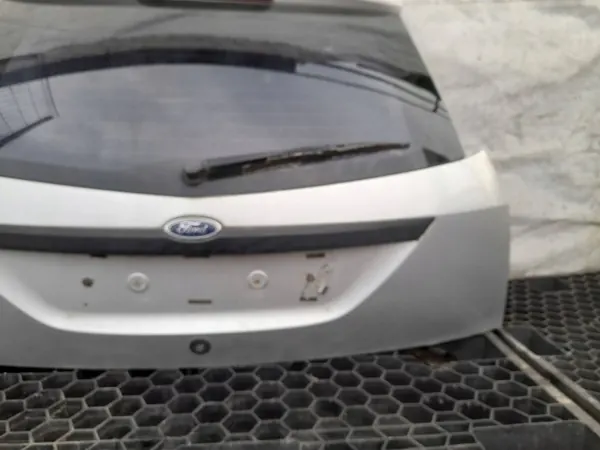 Vidro de porta-malas Ford Focus MK1 00-04 Peça OEM image 3