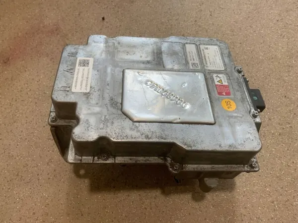 Convertidor Porsche Taycan OEM 9J1907124L - Usado image 10