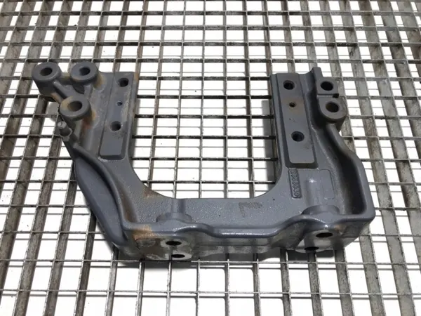 Support d'aile gauche Scania OEM 2356049 - Occasion image 4