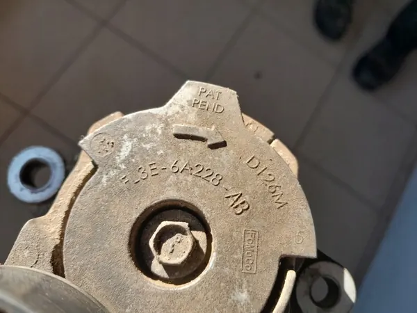 Tensor de correa Ford F150 OEM FL3E6A228AB image 3