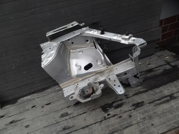 OEM 641019132R Subchassi dianteiro esquerdo Renault Kadjar image 3