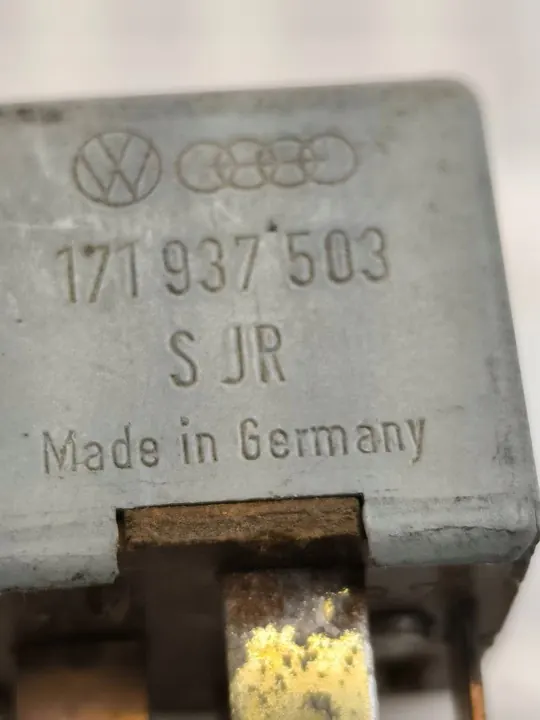 Audi A6 S6 C5 2003 Rela OEM 171937503 image 3