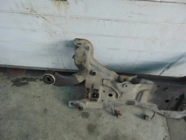 Traverse Ford OE OEM Ilza-137533- pour Focus MKII image 5