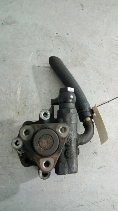 Stuurpomp VW Passat B5 1.9 TDI 8D0145177 image 2