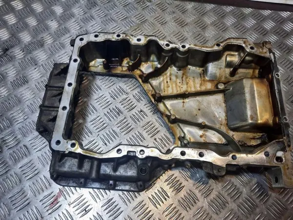 Jeep Grand Cherokee Öljypannu OEM 05184423AI image 2