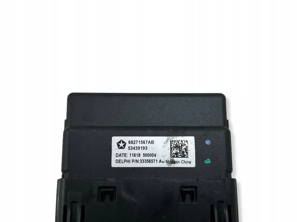 Enchufe USB Jeep Cherokee OEM 68271567AB - Usado image 8