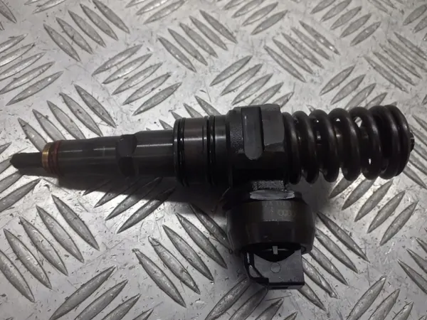 OEM 038130073AG pyyhkijäpumppu Seat Leon II:lle image 2