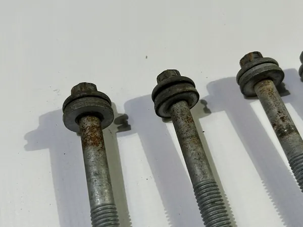 Boulons de montage avant Maserati Ghibli M157 2013- OEM 32385615 image 3