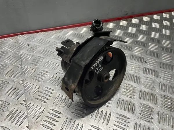 Pompe de direction OEM 1222333440 pour Peugeot Bipper image 2