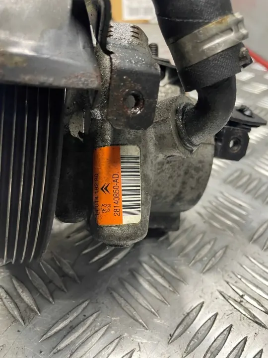 Pompe de direction OEM 1222333440 pour Peugeot Bipper image 4