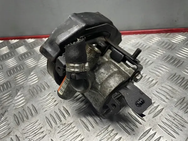 Pompe de direction OEM 1222333440 pour Peugeot Bipper image 5
