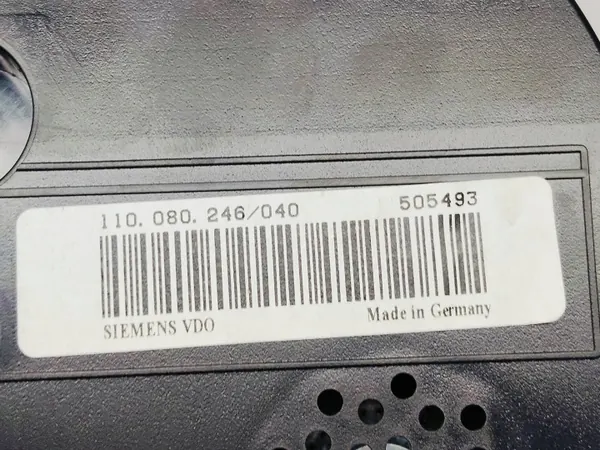VW Golf V Mittaristo OEM 1K0920851F - Käytetty image 3