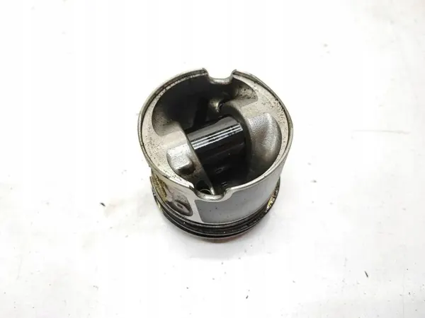 Pistón usado OEM 0840ZU para BMW 5 F10 F11 N47 2011 image 3