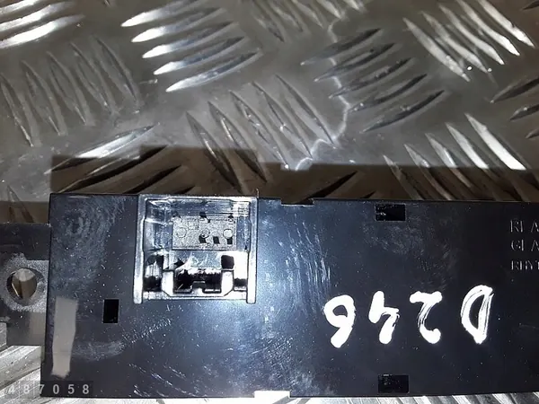 Écran d'affichage Subaru Legacy 2010 85261AJ051 image 3