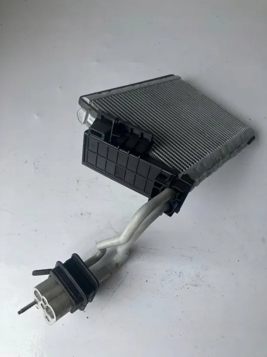 Radiateur refroidissement batterie OEM Z592004 Renault Zoe II image 2