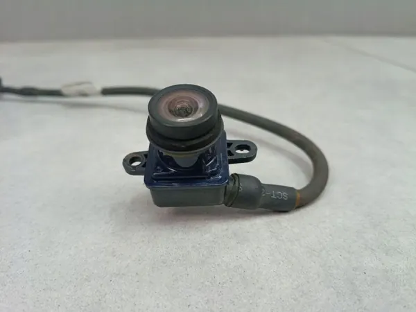 OEM 56054059AC peruutuskamera Jeep Grand Cherokee WK2:lle image 5