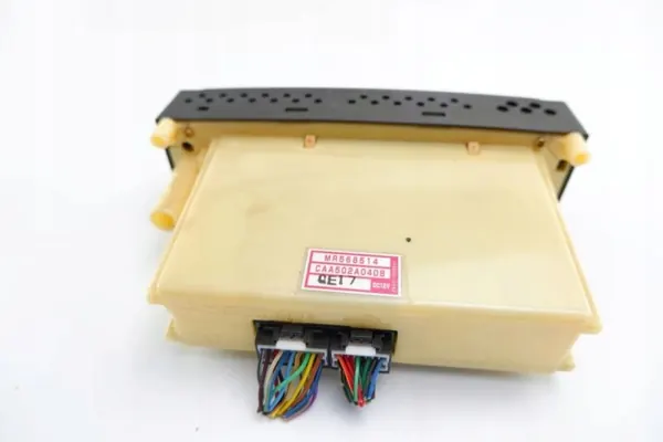 Klimatpaneler Mitsubishi Galant VIII OEM MR568514 image 3