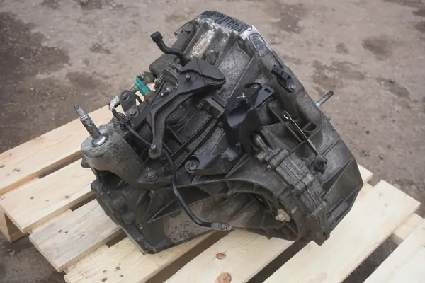 NISSAN QASHQAI II J11 VAIHTEISTO 1.5DCI 2013-2017 OEM 320104EA0B image 3