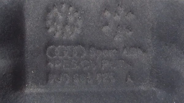 AUDI Q3 8U Motorkapisolatie 11- image 6