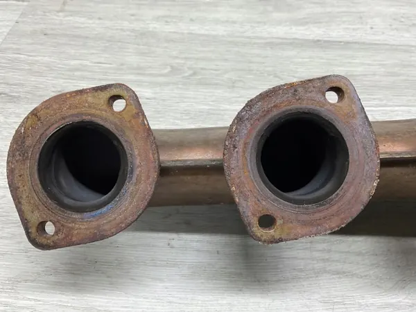 Colector de escape Mercedes-Benz OEM A1131400309 image 5