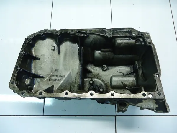 BMW 3 E90 2.0D Oljetunna 8510206 image 2