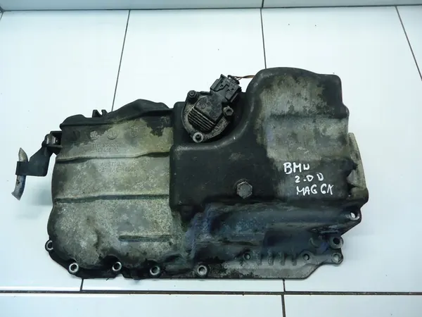 BMW 3 E90 2.0D Oljetunna 8510206 image 3