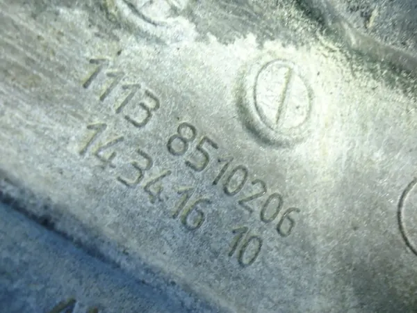 BMW 3 E90 2.0D Oljetunna 8510206 image 4