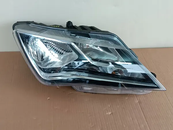 Farol Dianteiro Direito SEAT Toledo IV 6JB941016 image 3