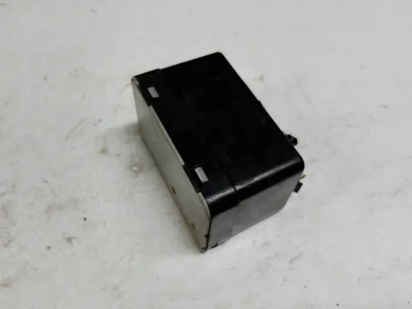 Pompe de verrouillage central Mercedes OEM 0008002548 image 5