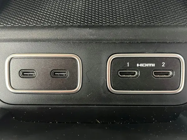 Compartimento Puertos USB/HDMI Mercedes GLS 167 A1676806211 image 7