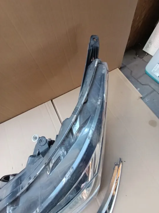 Phare gauche OEM 0090 pour Toyota Corolla 2016-2018 image 4