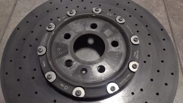 Lamborghini Huracan LP580 voor keramische remschijf OEM 420615302G image 6