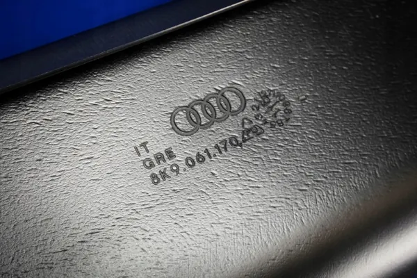 Audi A4 S4 RS4 8K Kofferbakvloer OEM 8K9061170 image 4