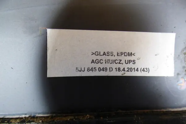 Takaluukun lasi OEM 5JJ645049D Skoda Rapid Spacebackille image 3