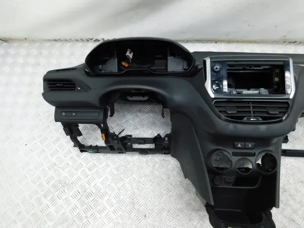 Salpicadero OEM + 2 Airbags para Peugeot 208 I 12-19 image 5